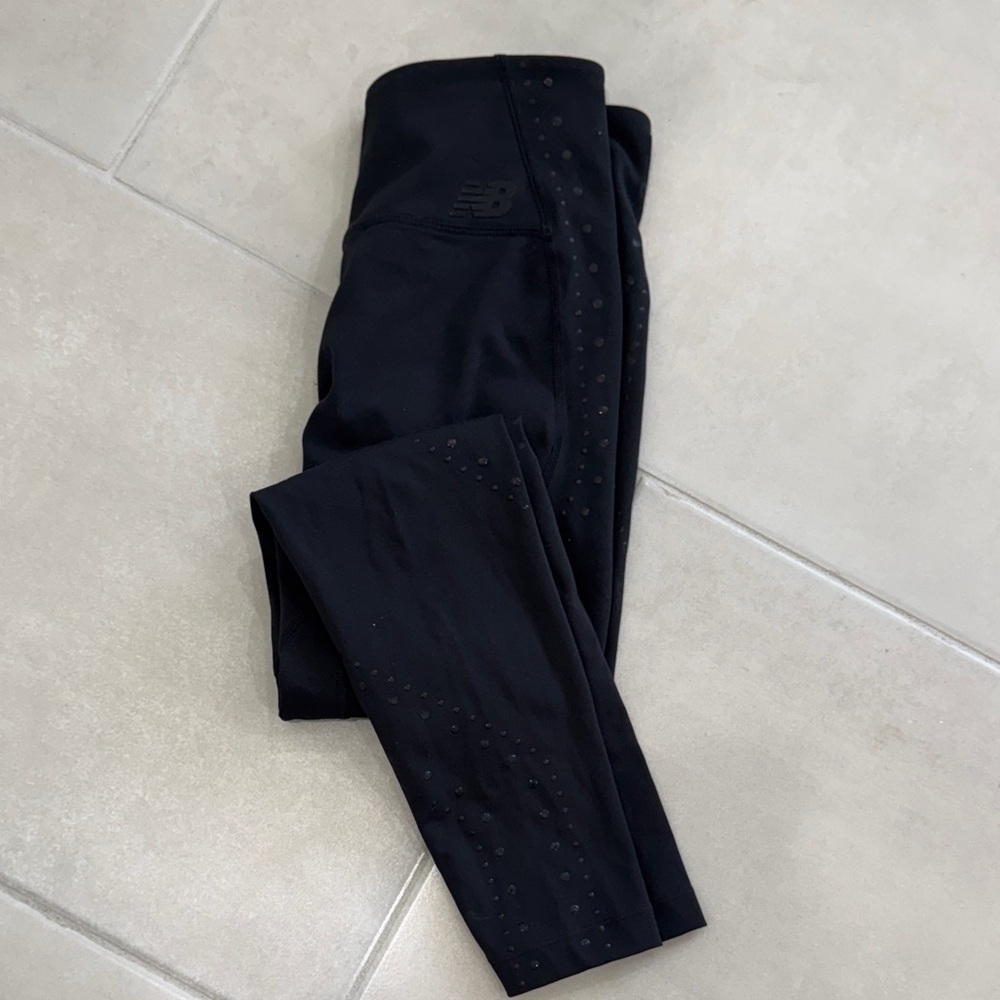 New Balance mid calf leggings